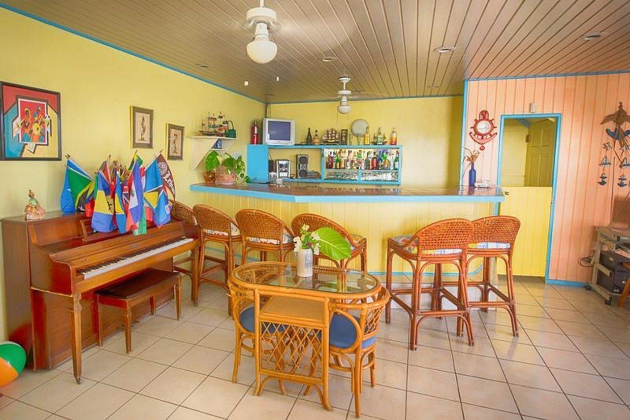 Anchorage Inn Дикенсон-Бей Экстерьер фото